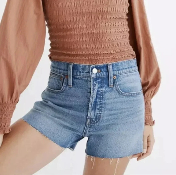 Madewell High Rise Denim Shorts, Raw Hem, Medium Blue Wash, Size 27, EUC! - Picture 1 of 10